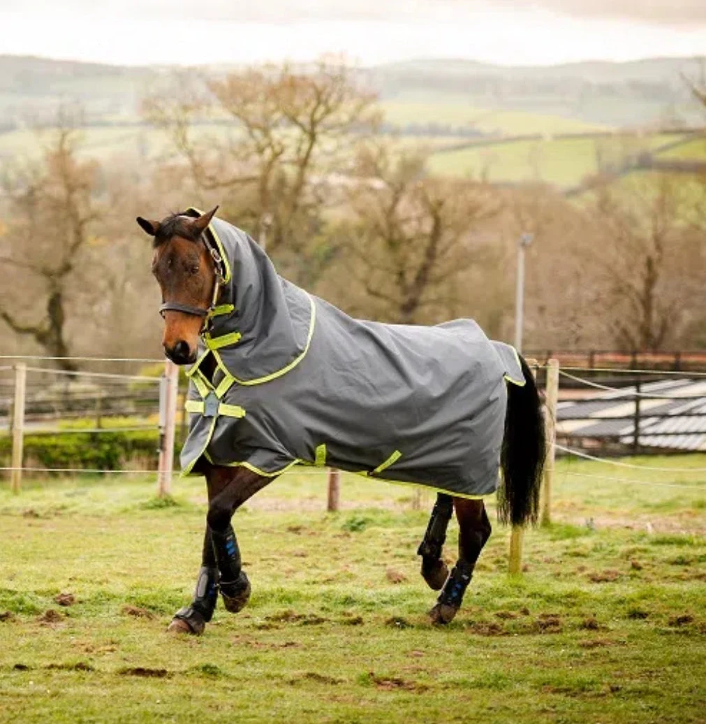 Amigo Hero 900D Plus W/ Disc Front Closure (100g)